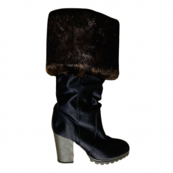 Fendi Boots with fur