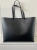 Yves Saint Laurent Grand sac fourre-tout à logo perforé