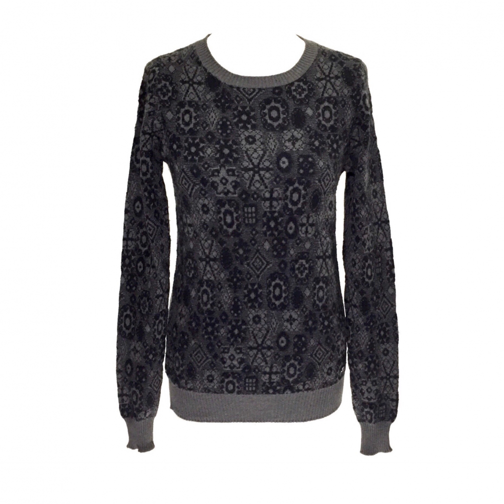 Chanel pull in grey cashmere knit snowflake print