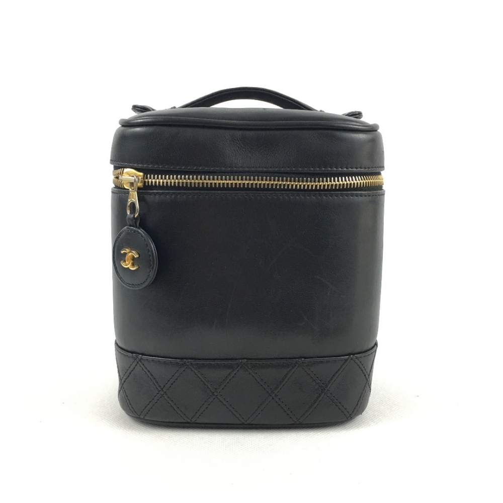 Chanel Comestic Case in black leather