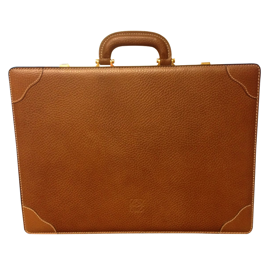 Loewe Attached Case