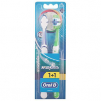 Oral-B 'Complete 5 Ways Clean' Toothbrush - Medium 2 Pieces