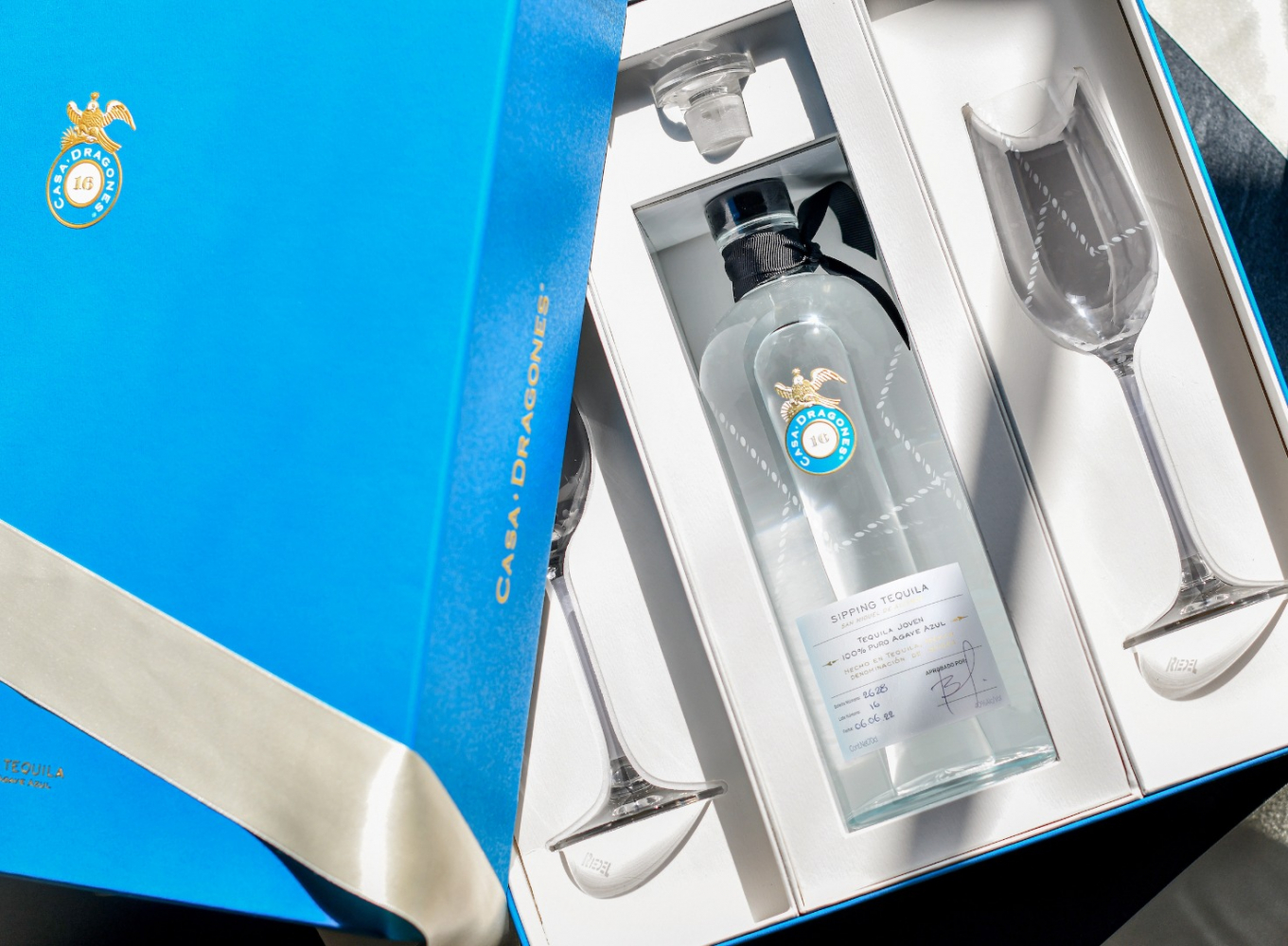 Tequila Casa Dragones Limited Edition Joven Gift Set