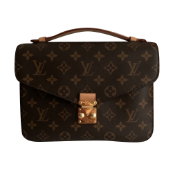 Louis Vuitton Pochette Metis