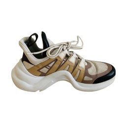 Louis Vuitton Archlight