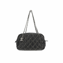 Chanel Schwarze gesteppte Kamera-Tasche aus gestepptem Nylon-Tweed-Stich