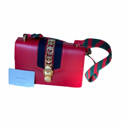 Gucci Sylvie small shoulder bag