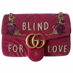 Gucci Sac à bandoulière pour femmes en velours brodé rose Gg Marmont For Love