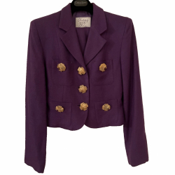 Moschino Cheap And Chic Costume violet à gros boutons dorés