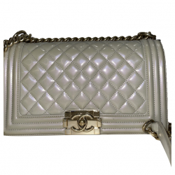 Chanel Sac Boy en cuir verni métallisé Edition limitée (cuir de veau)
