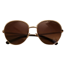 Chanel Pantos sunglasses mit Chanel Kette