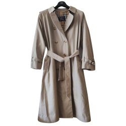 Burberry Trenchcoat in Übergröße