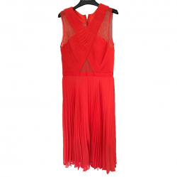BCBG Max Azria Rotes BCBG