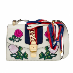 Gucci Sylvie Petit sac en cuir fleuri blanc cassé