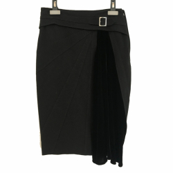 Karen Millen zeitloses Schwarz