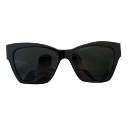 Chanel Lunettes de soleil œil de chat