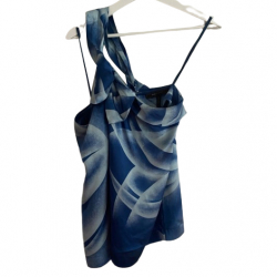 BCBG Max Azria Seidenbluse mit einer Schulter