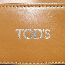 Tod's Holly