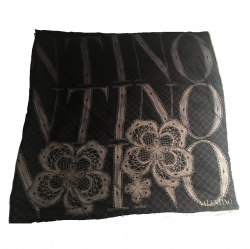 Valentino Foulard