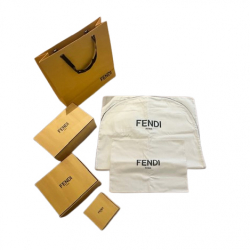 Fendi 2 Boxen plus Staubbeutel