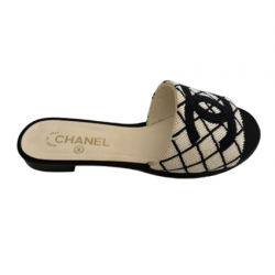 Chanel Barrettes de perles