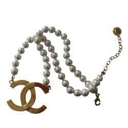 Chanel XL Cc collier or perles