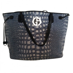 Giorgio Armani Handtashe