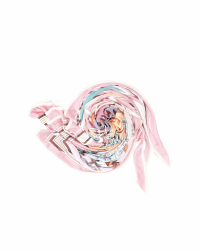 Hermès Couvertures et Tenues de Jour forever Triangle Silk Scarf