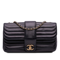 Chanel B Chanel Black Lambskin Leather Leather CC Horizontal Quilted Lambskin Double Flap France