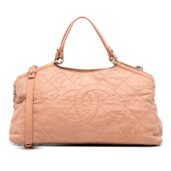Chanel B Chanel Pink Light Pink Calf Leather Small Iridescent skin Sea Hit Tote Italy