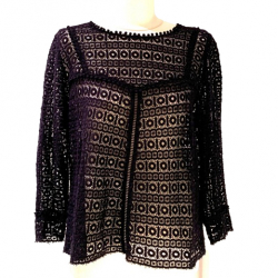 Sézane Blouse made from guipure lace in navy