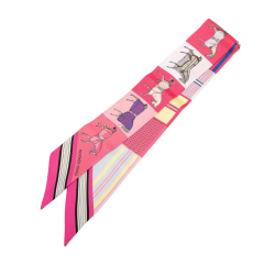 Hermès A Hermès Pink Silk Fabric Couvertures Nouvelles Twilly Scarf France