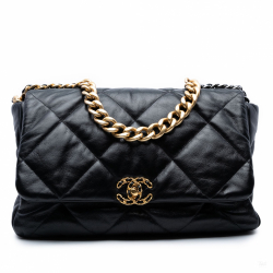 Chanel 19 Maxi Lambskin Leather Matelassè Flap Handbag Black