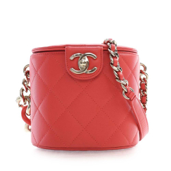 Chanel Red Small Quilted Lambskin Resin Elegant Chain Tubular Vanity Case France