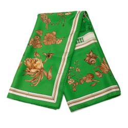 Hermès B Hermès Green Silk Fabric Quai Aux Fleurs Scarf France