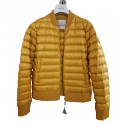 Moncler Apricot Guibbotto