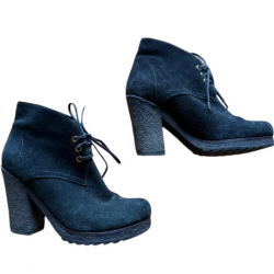 Prada Bottines à lacets en daim!~