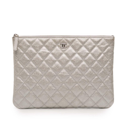 Chanel B Chanel Silver Caviar Leather Leather Medium Quilted Metallic Caviar O Case Clutch Italy