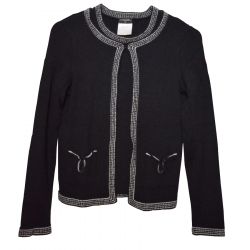 Chanel Twin-Set T-Shirt & Veste