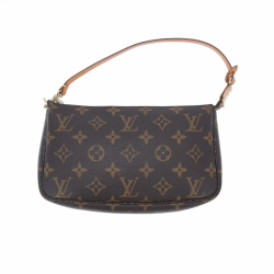 Louis Vuitton Clutch