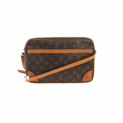 Louis Vuitton Clutch
