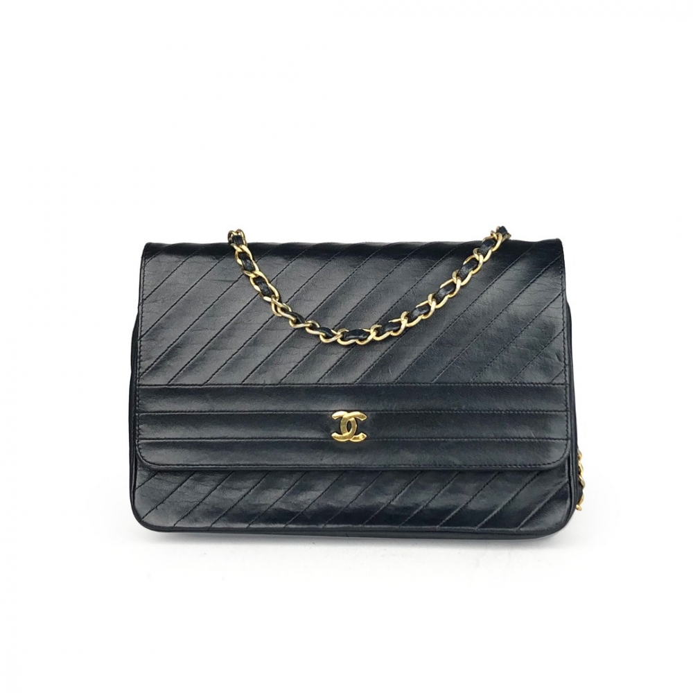 Chanel Vintage Medium Single Flap Bag