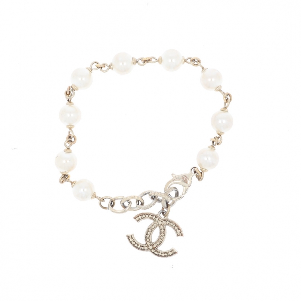 Chanel Armband mit Perlen