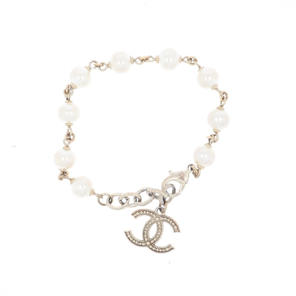 Chanel Bracelet avec perles
