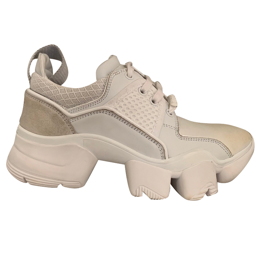 Givenchy Jaw baskets