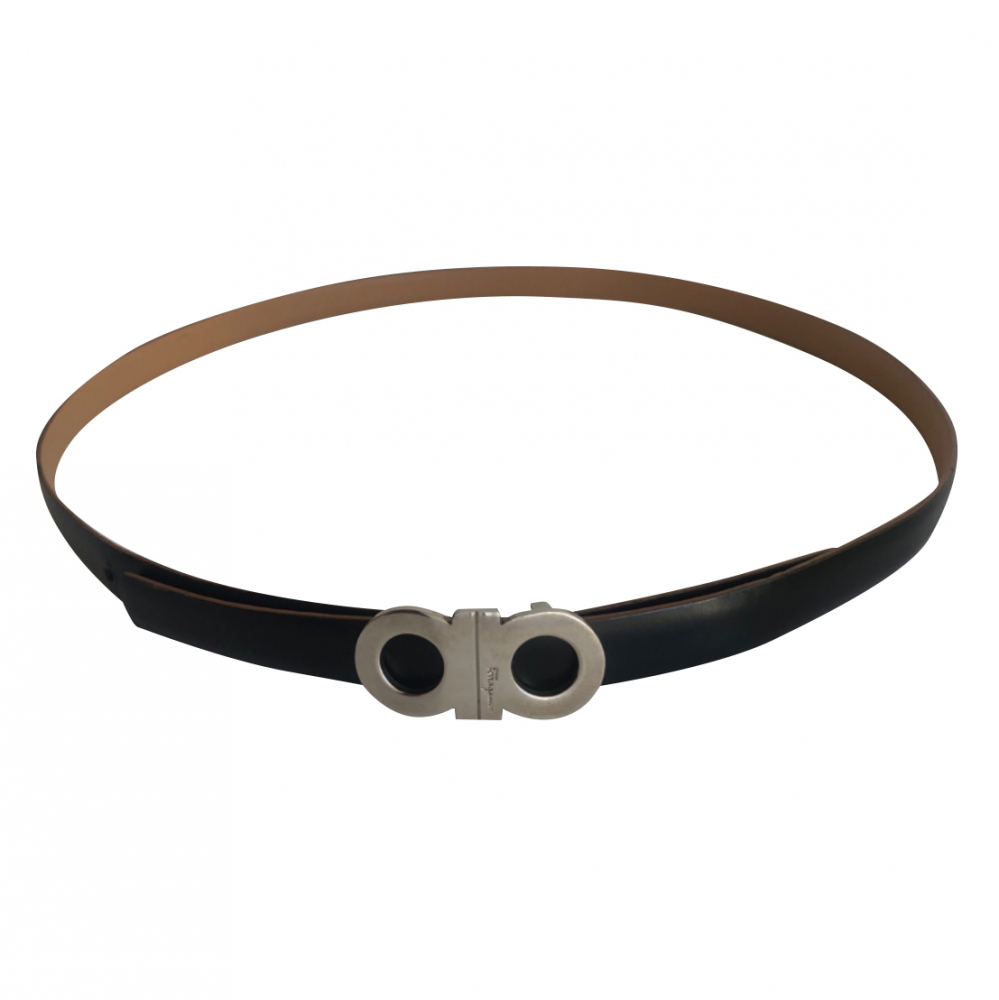 Salvatore Ferragamo Reversible belt in black or beige