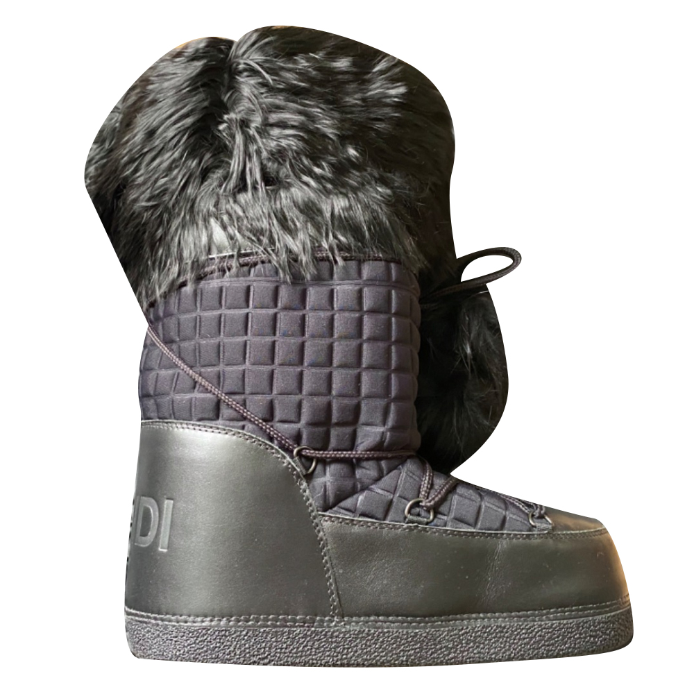 Fendi Moon Boots St Moritz Edition