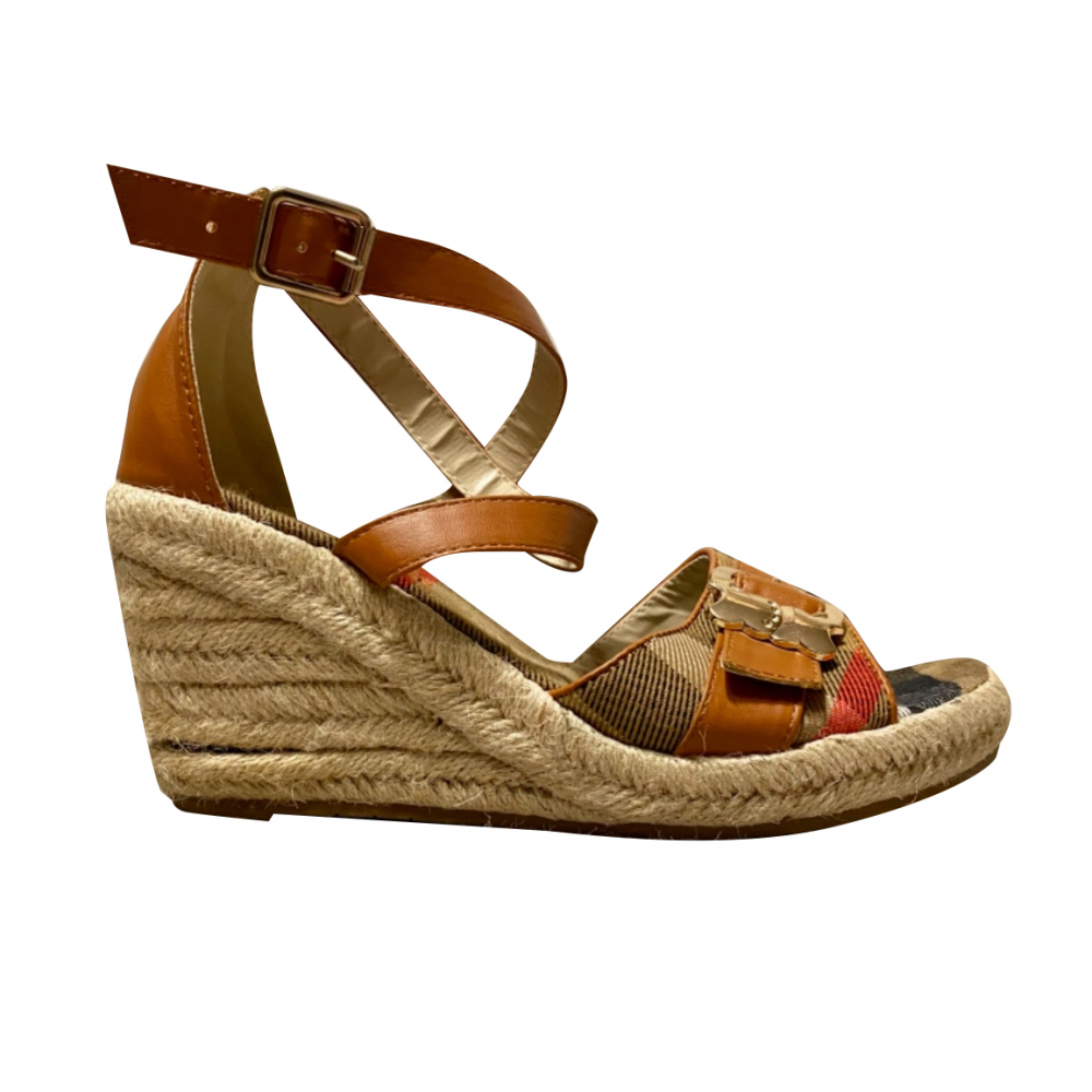 Burberry summer shoes with wedge heel
