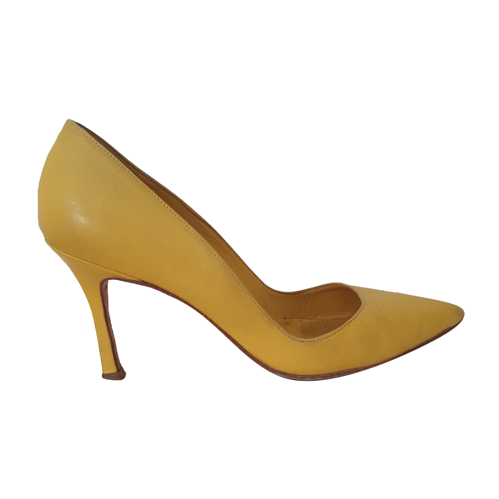 Manolo Blahnik pumps with pointed tips