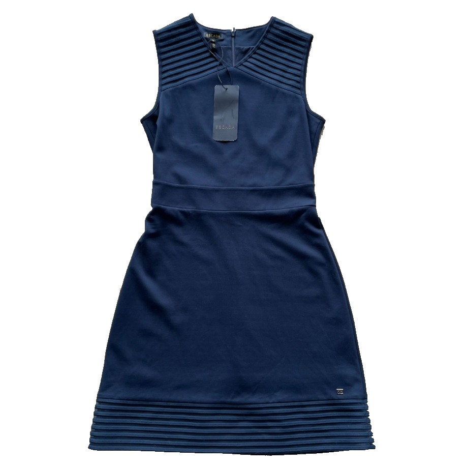 Escada Very flattering brand new Escada dress